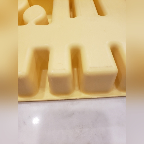 Rubbermaid Plastic Flatware Holder, Drawer Organizer, Cutlery - Picture 8 of 12